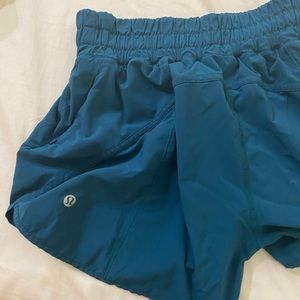 Lululemon blue running shorts size 6
